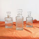 Carafes vintage verre ciselé