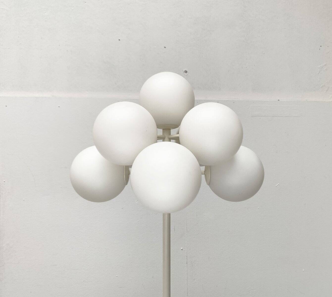 Mid-century modern Swiss glass replacement part for E.R. Nele Temde lamps, 1960s.