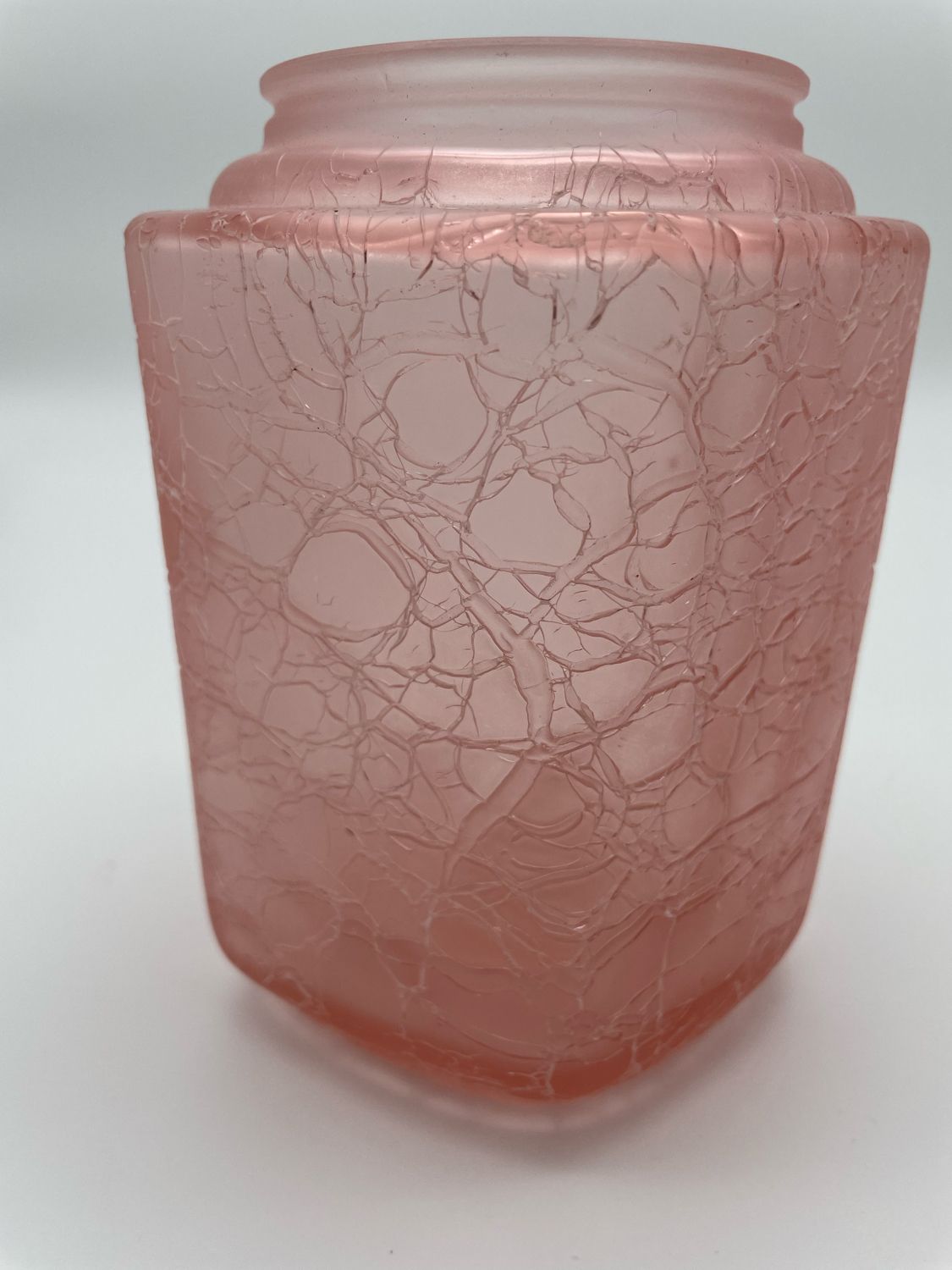Pink vintage cotton pot in cracked glass paste Marcel Franck