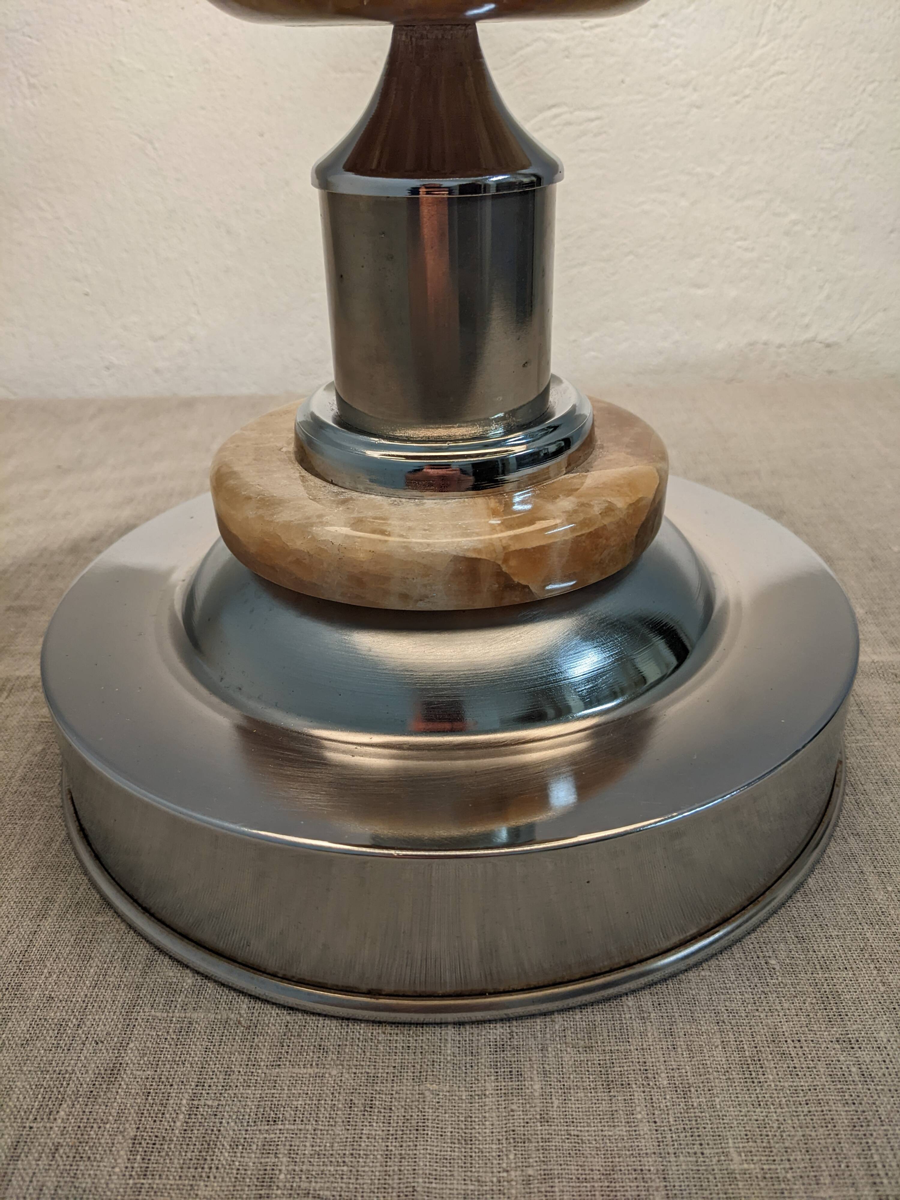 Living lamp in onyx and chromed metal from the 60s/70s