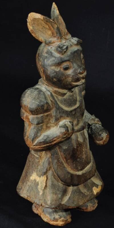 Carved wood representing the rabbit from Alice in Wonderland, late 19th century