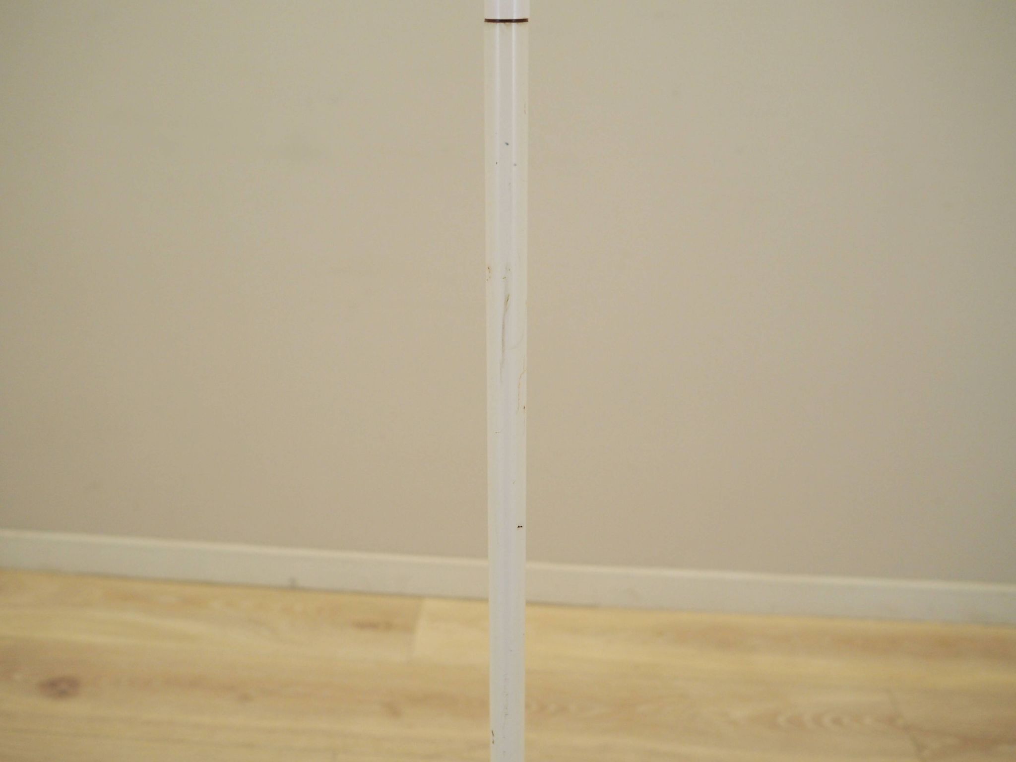 Floor lamp Panthella, Danish design, 1970s, manufacturer: Louis Poulsen, de