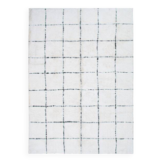 Berber rug 160x230 cm white with black grid.