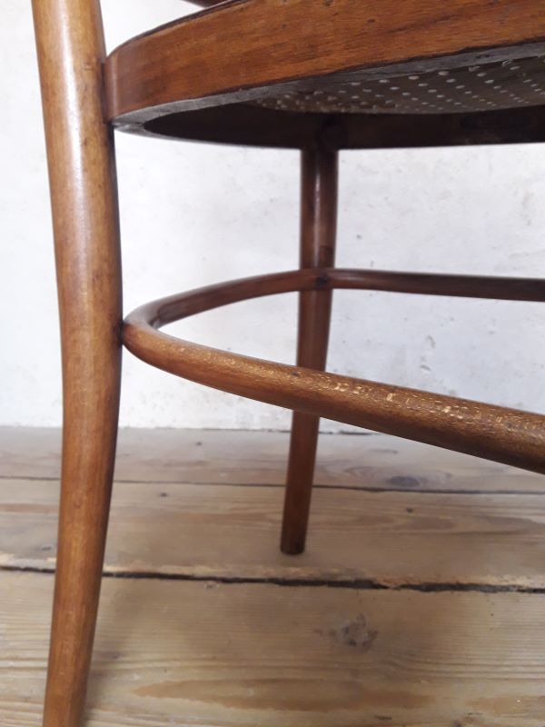 Thonet bentwood chair