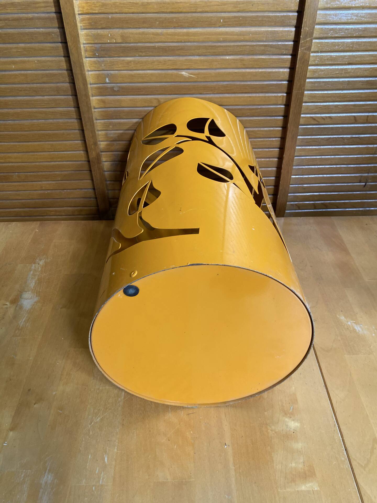Orange Metal Cylindrical Design Umbrella Stand with Cut-Out Leaf Decoration #E2