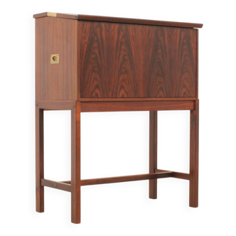 Elegant bar cabinet by Dyrlund, Denmark, 1960s.
