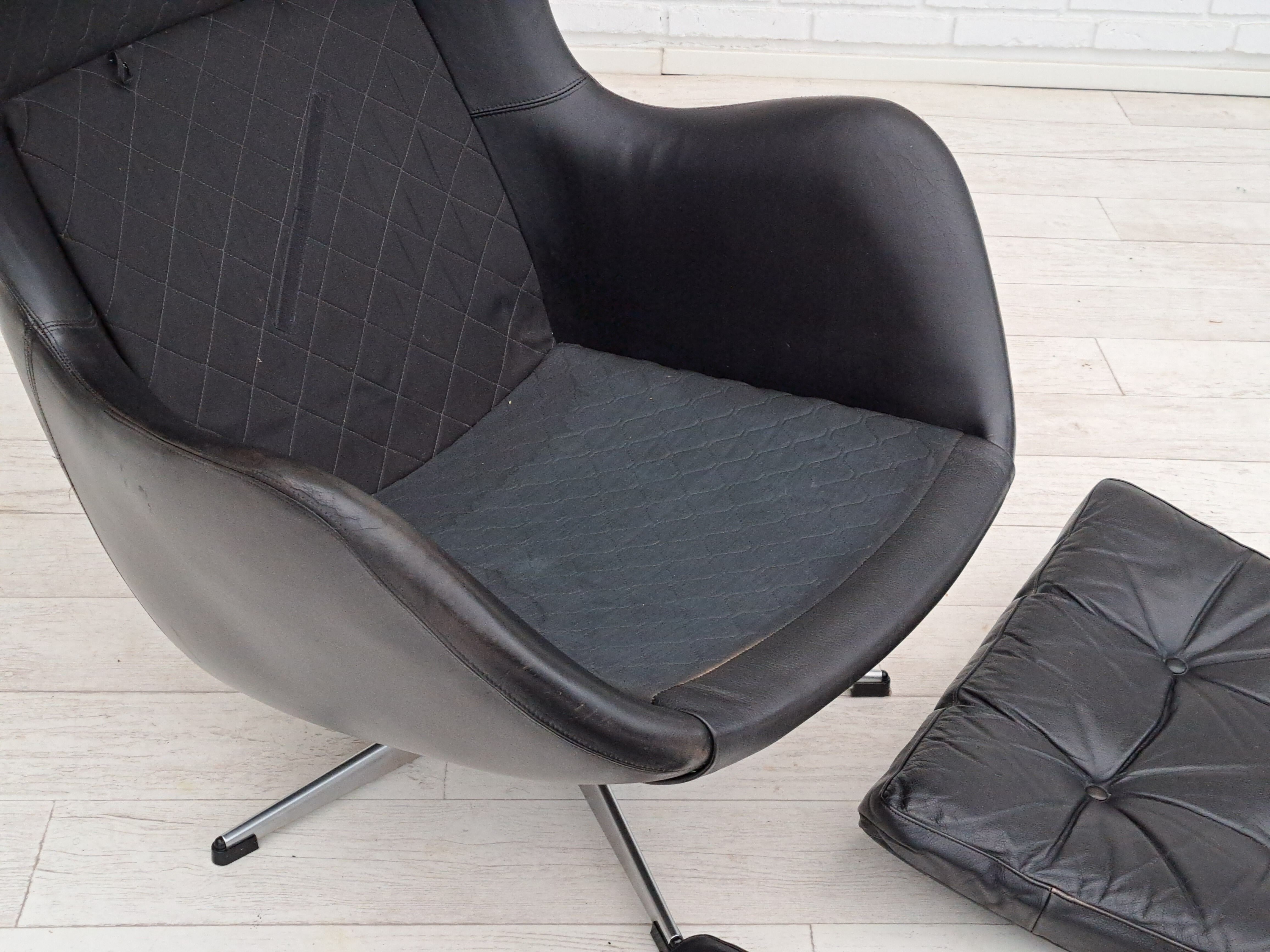1970s, vintage danish swivel leather armchair, egg form, original condition