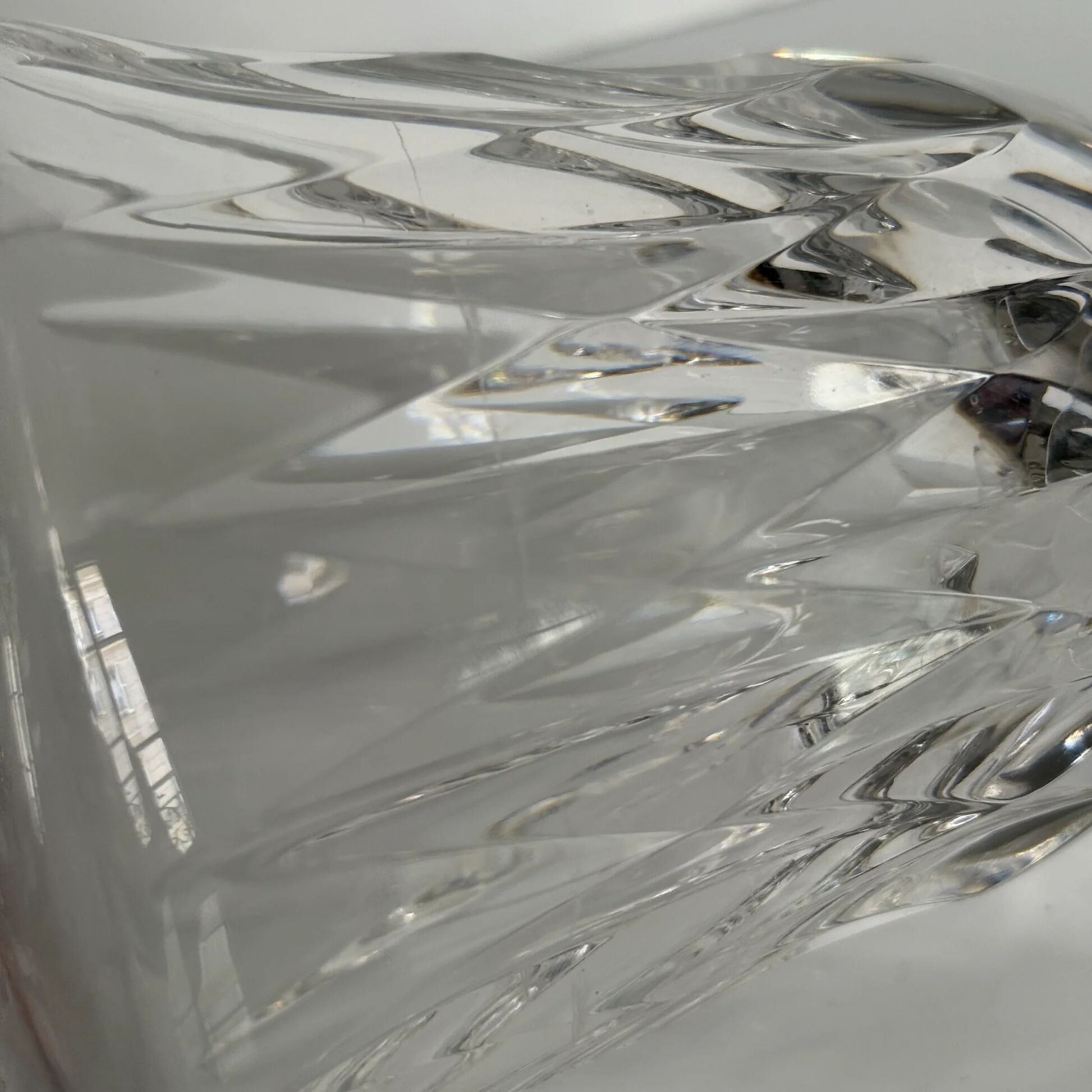 Crystal carafe from Saint-Louis – elegant size