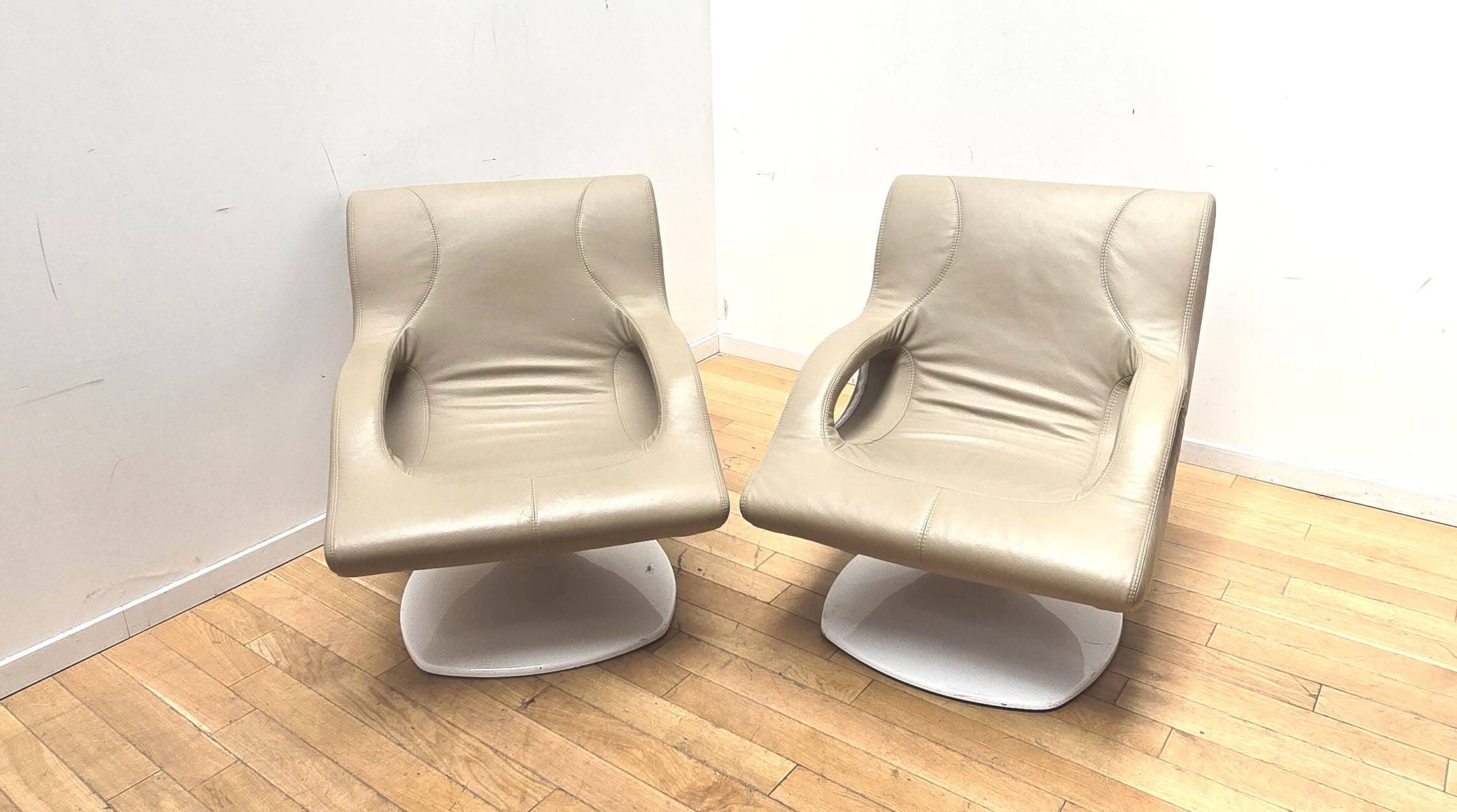Paire de fauteuils Swing Space Age, Friguetto
