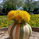 Small colorful vase 💐