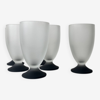 6 verres a pied vintage en opaline noire et verre fumé, vers 1950