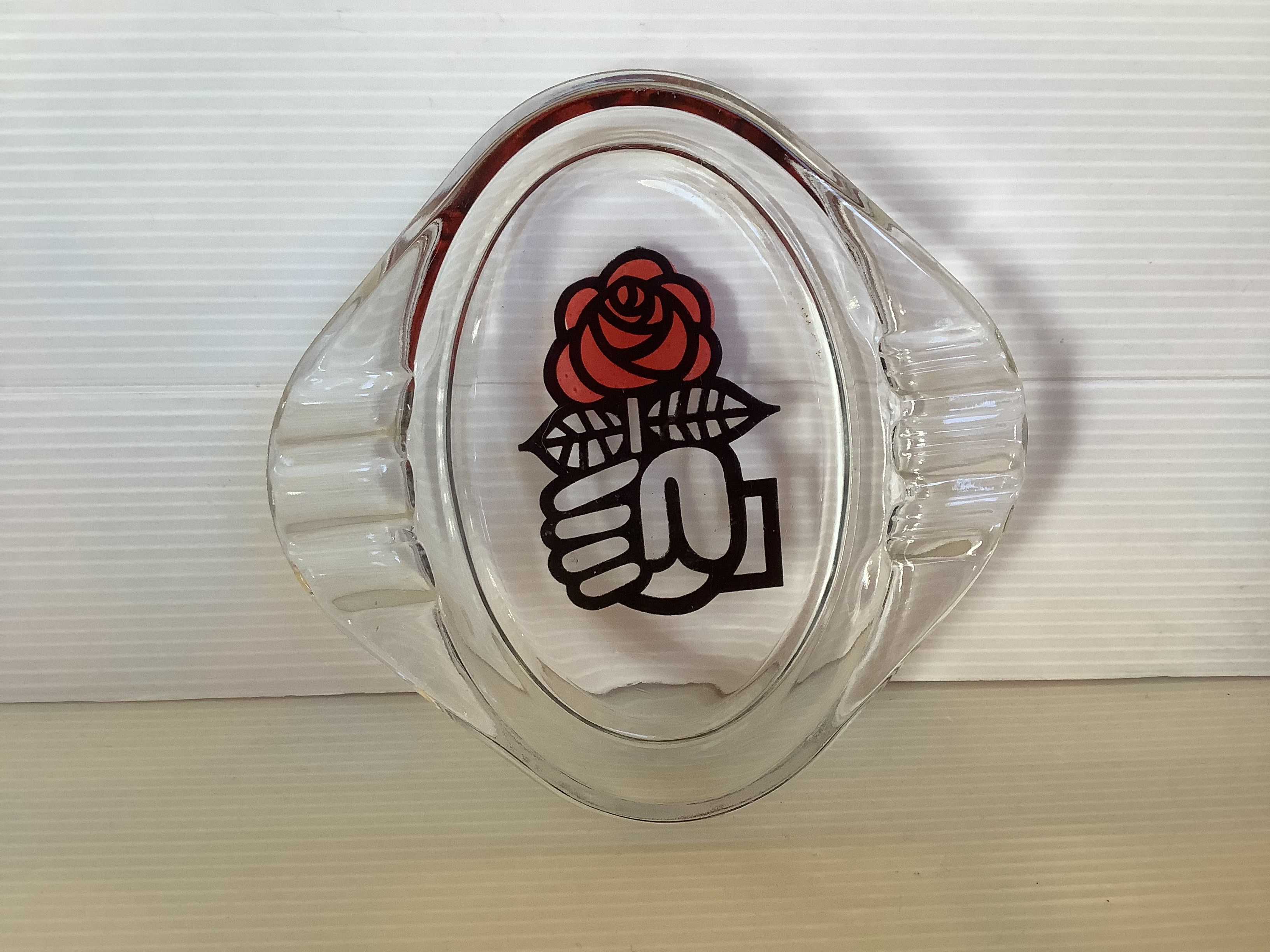 Empty pocket ashtray the fist and the rose of Marc Bonnet