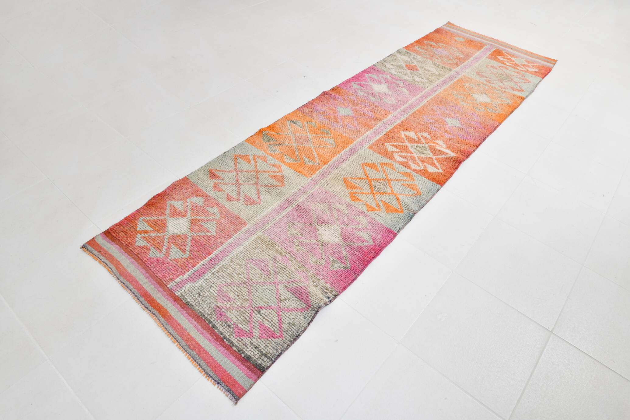 3x10 Turkish Pink & Orange Vintage Runner Rug, 91x316Cm