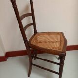Chaise ancienne cannée