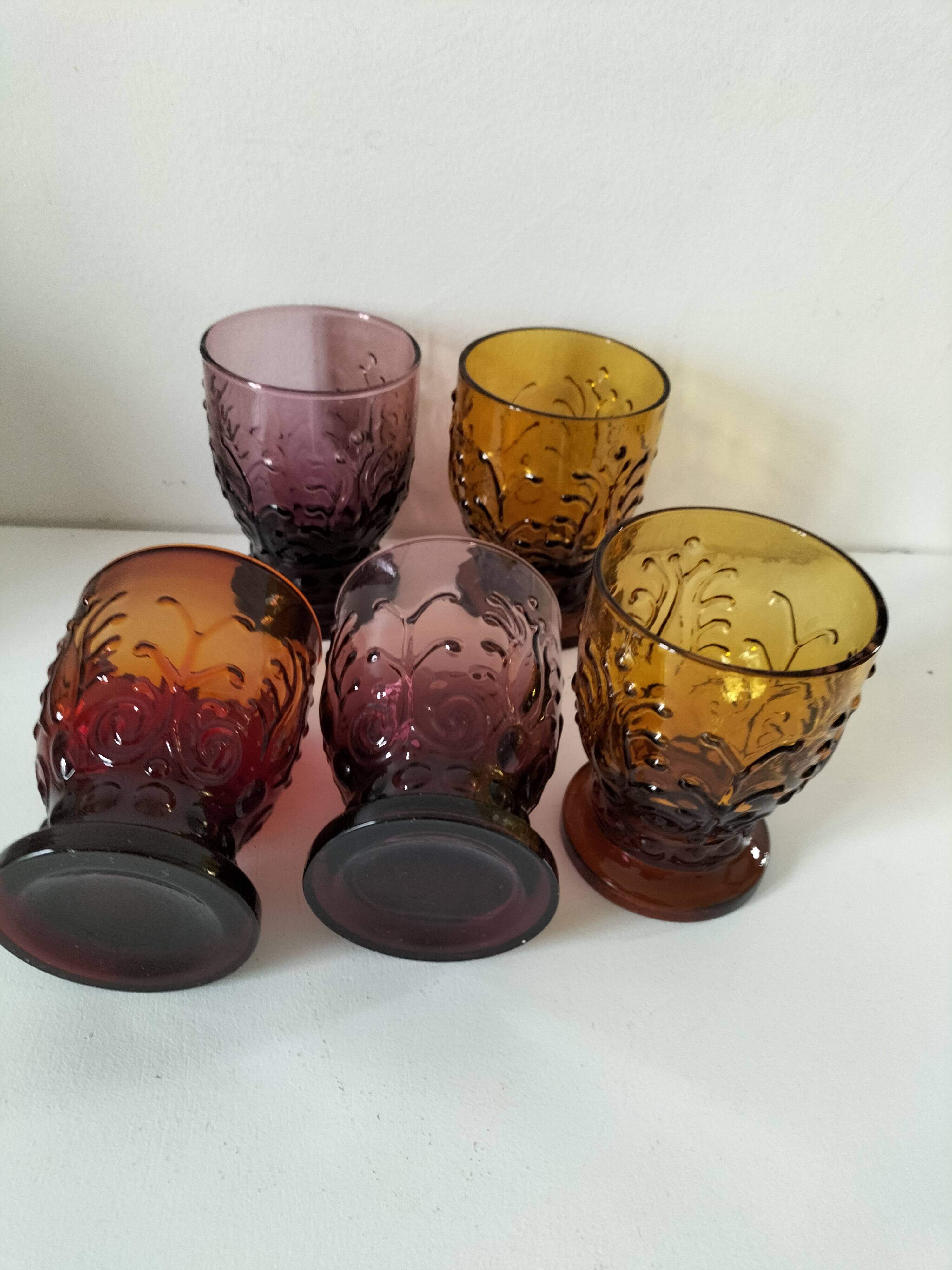 5 stylish glass cups