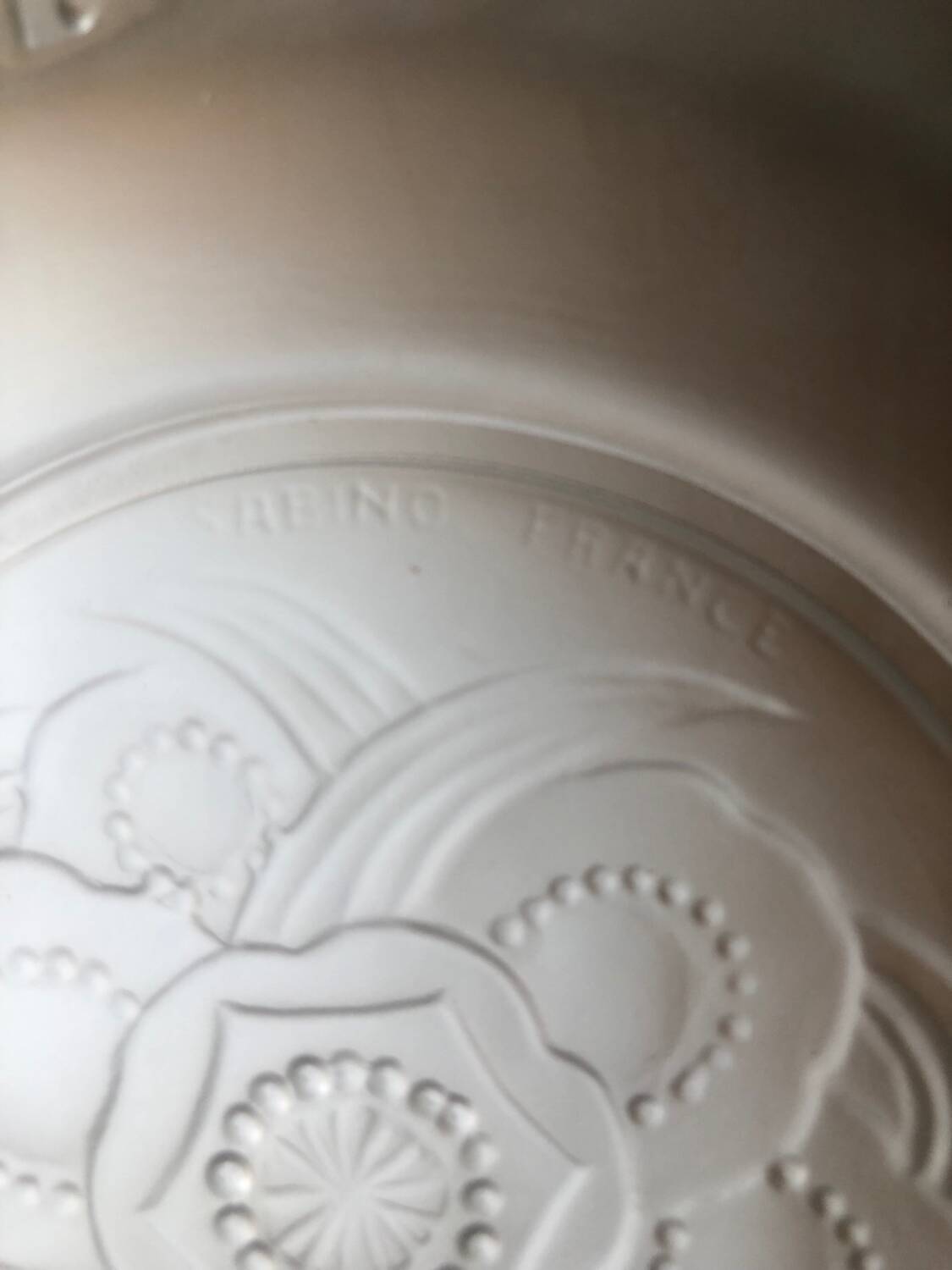 Série de 12 assiettes Sabino France verre opalescent Art Déco – modèl