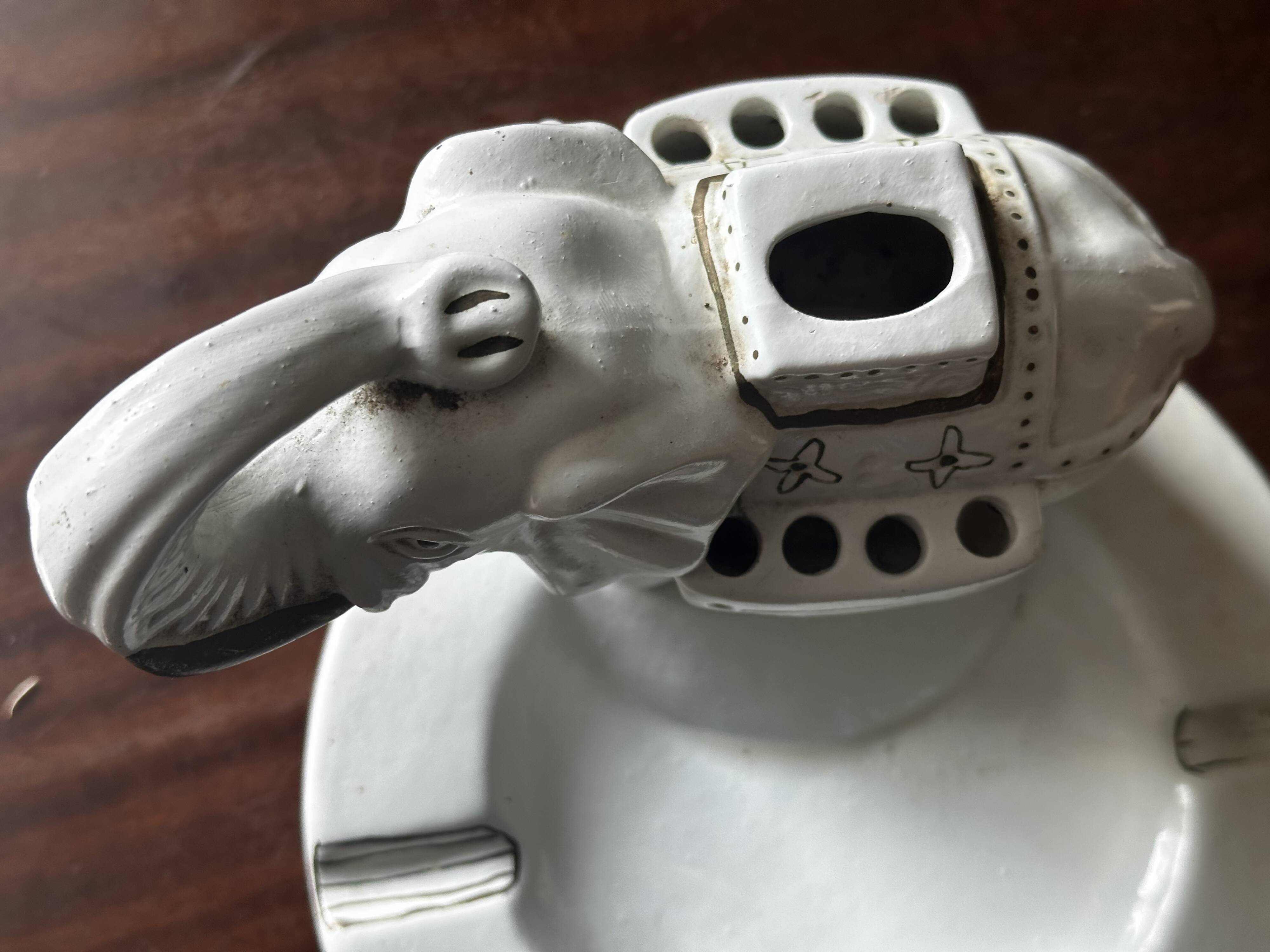 Vintage Ceramic Elephant - Ashtray and Incense Diffuser