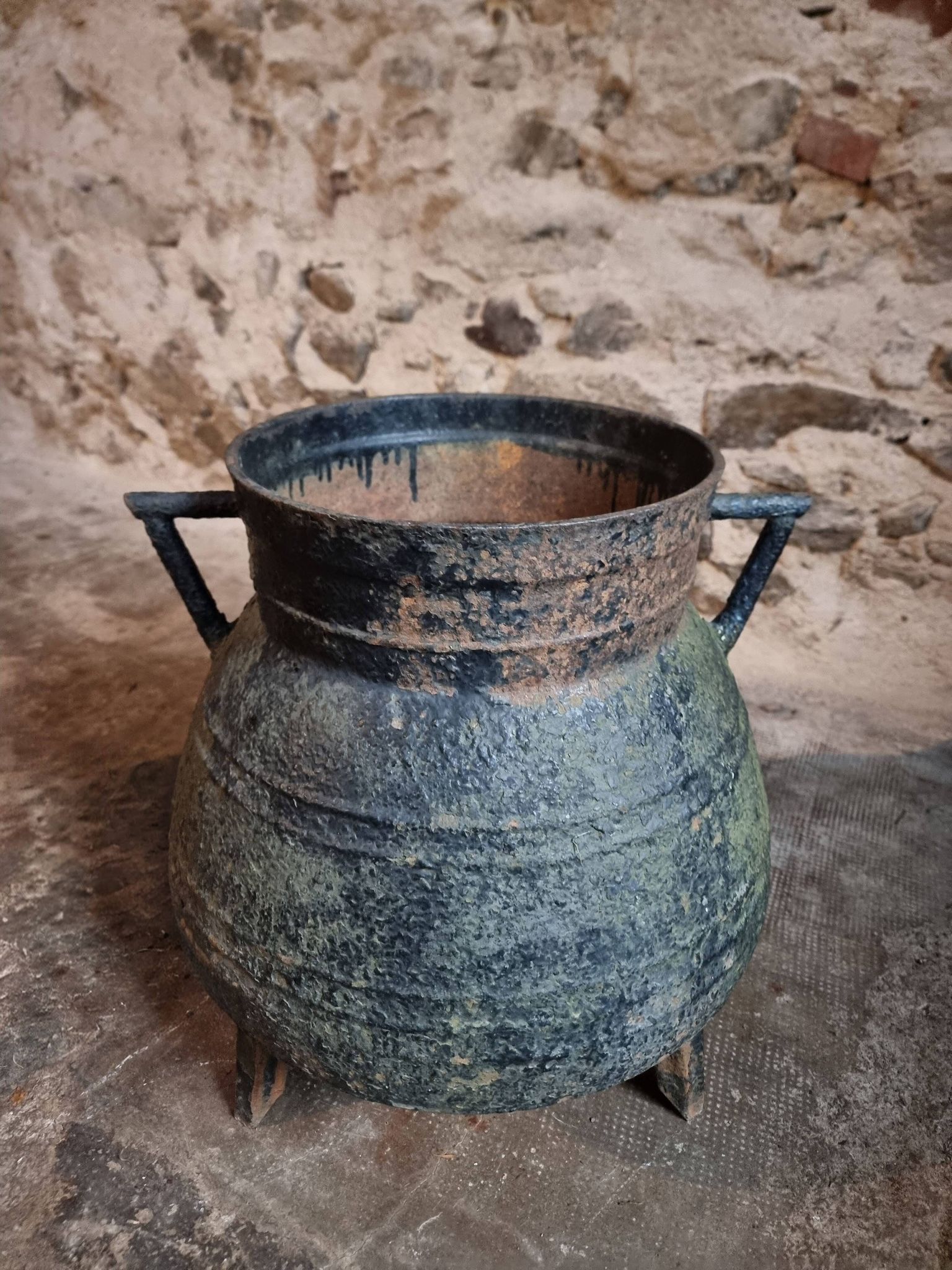 Set of antique cast iron pots (cauldrons), France, 1880–1900