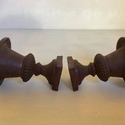 Pair of Médicis vase candlesticks in cast iron