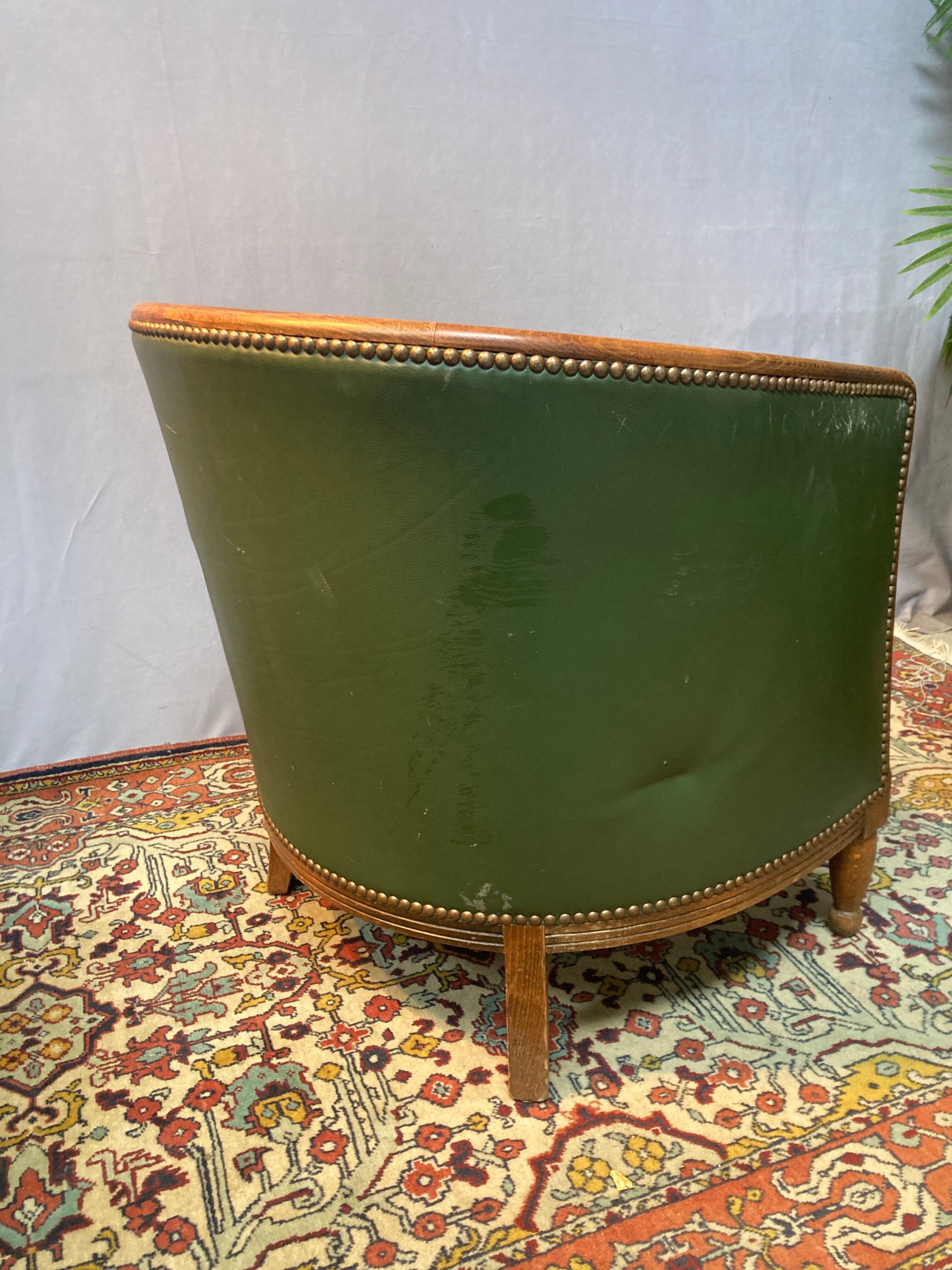 Office chairs and pair of convertibles