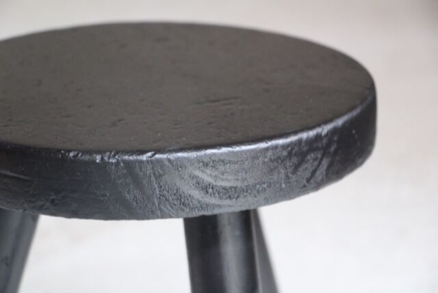 Tabouret de "berger" massive pine France 1960