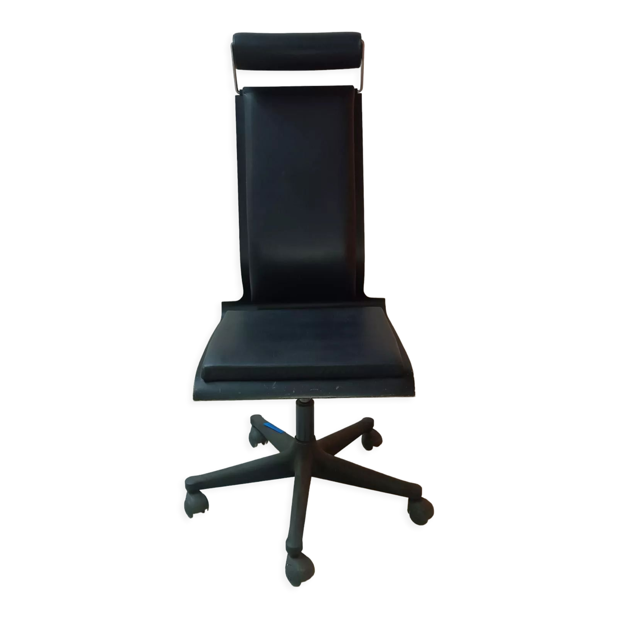 Height-adjustable office chair with caster