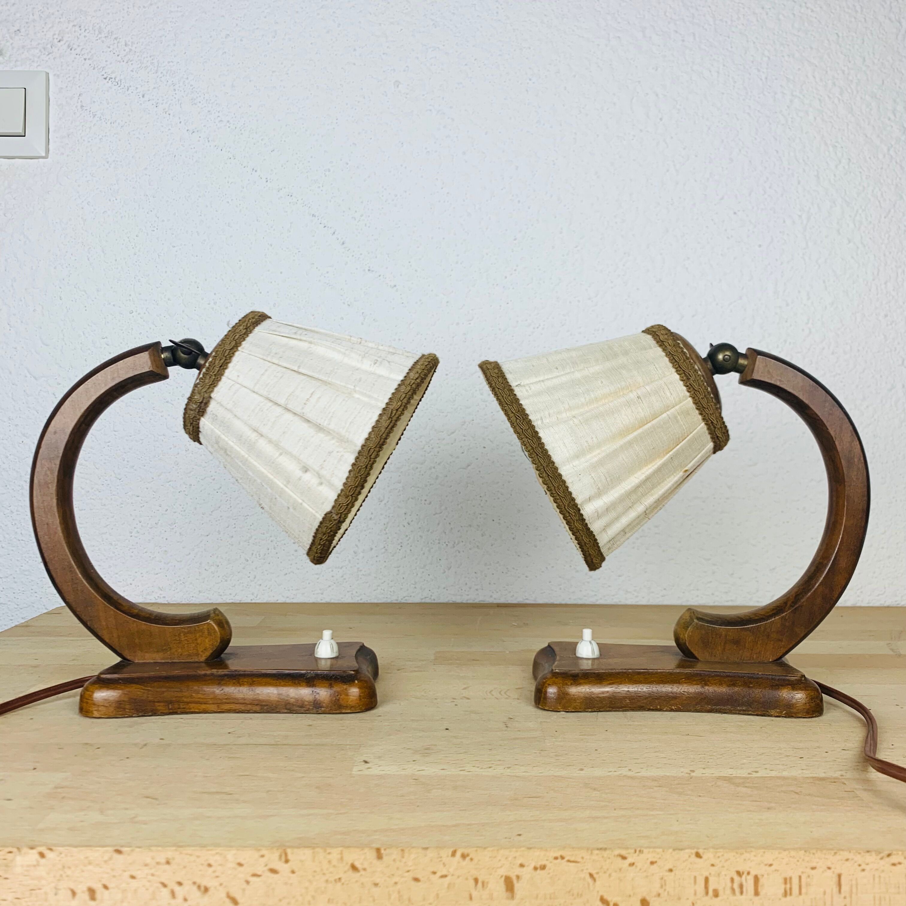 Paire de lampes art déco bois courbé