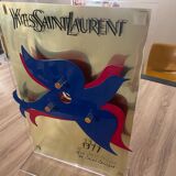 Présentoir Yves Saint Laurent 70s