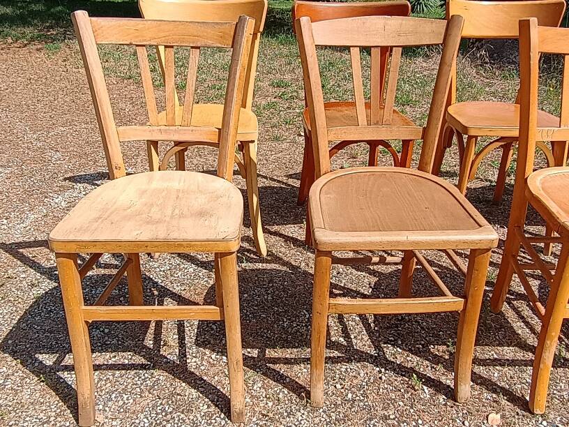 Ensemble de 10 chaises bistrot dépareillées années 1950-70 vintage