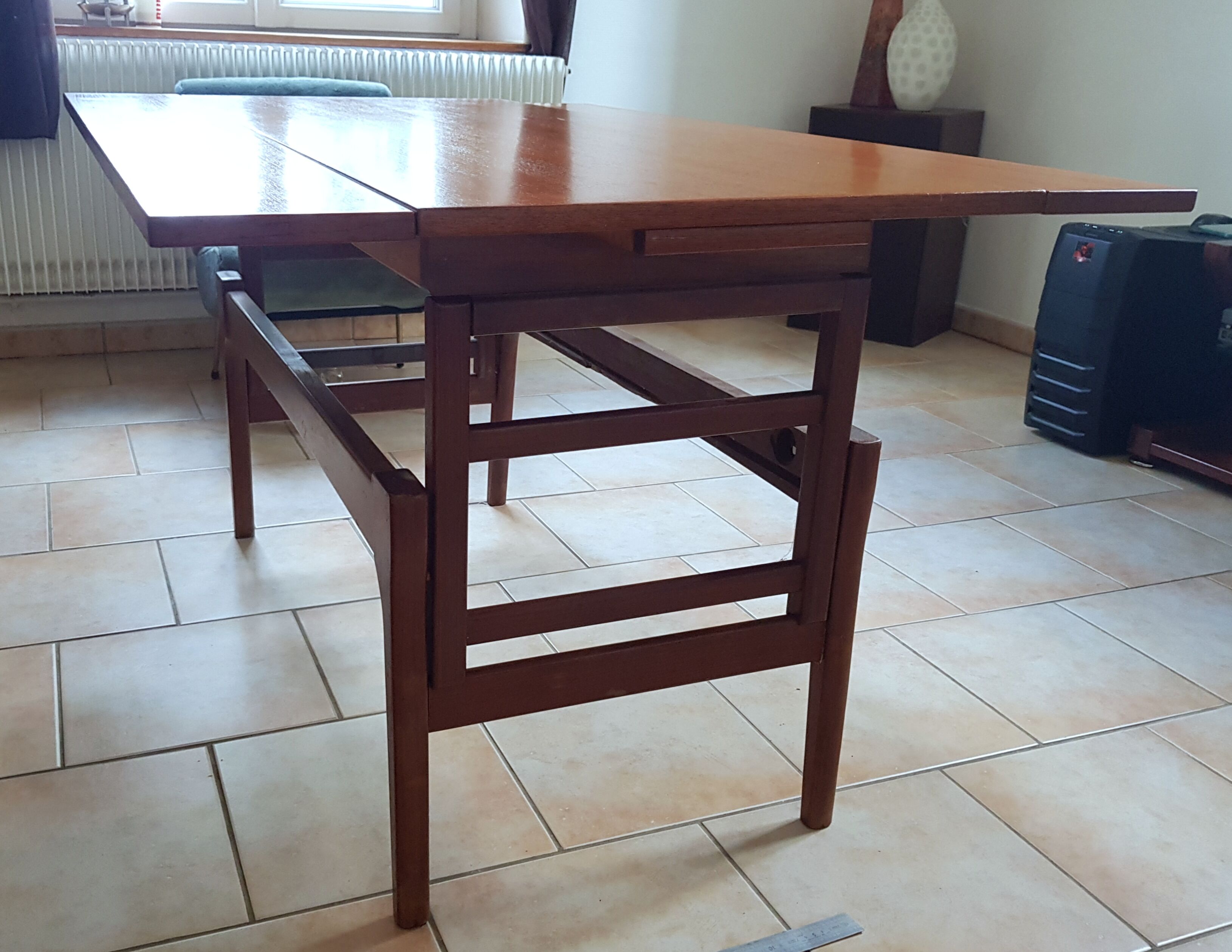 Kai Kristiansen expandable coffee table