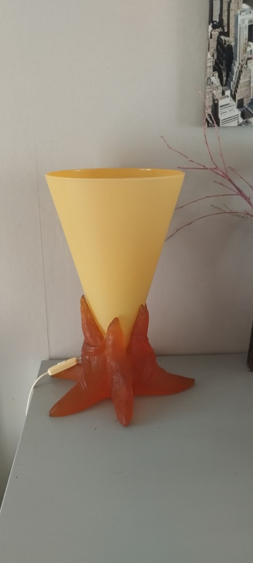 Table lamp
