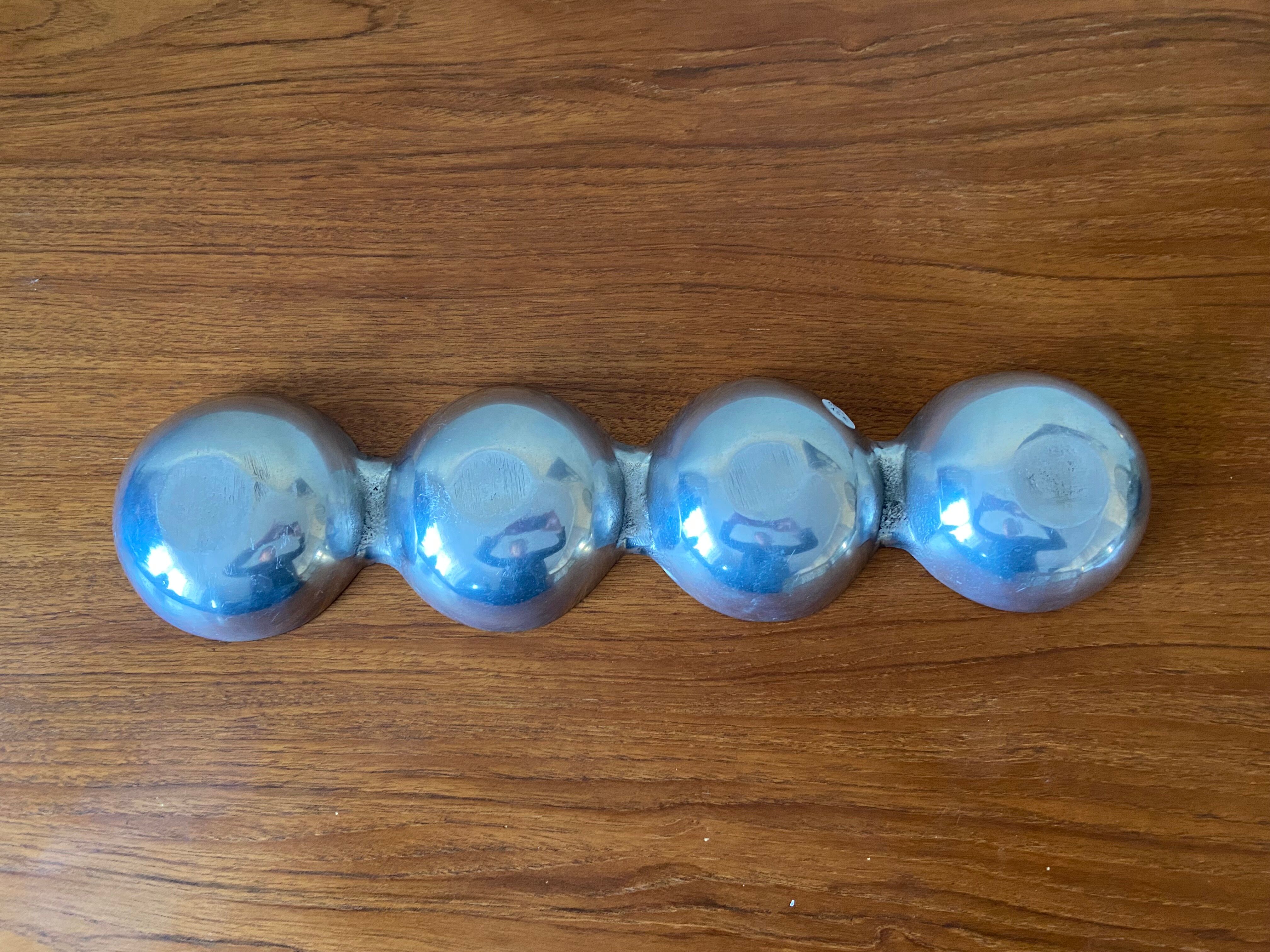 Presentation dish 60s