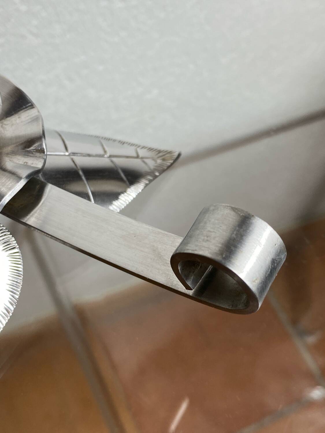 Silver-plated metal flower candle holder