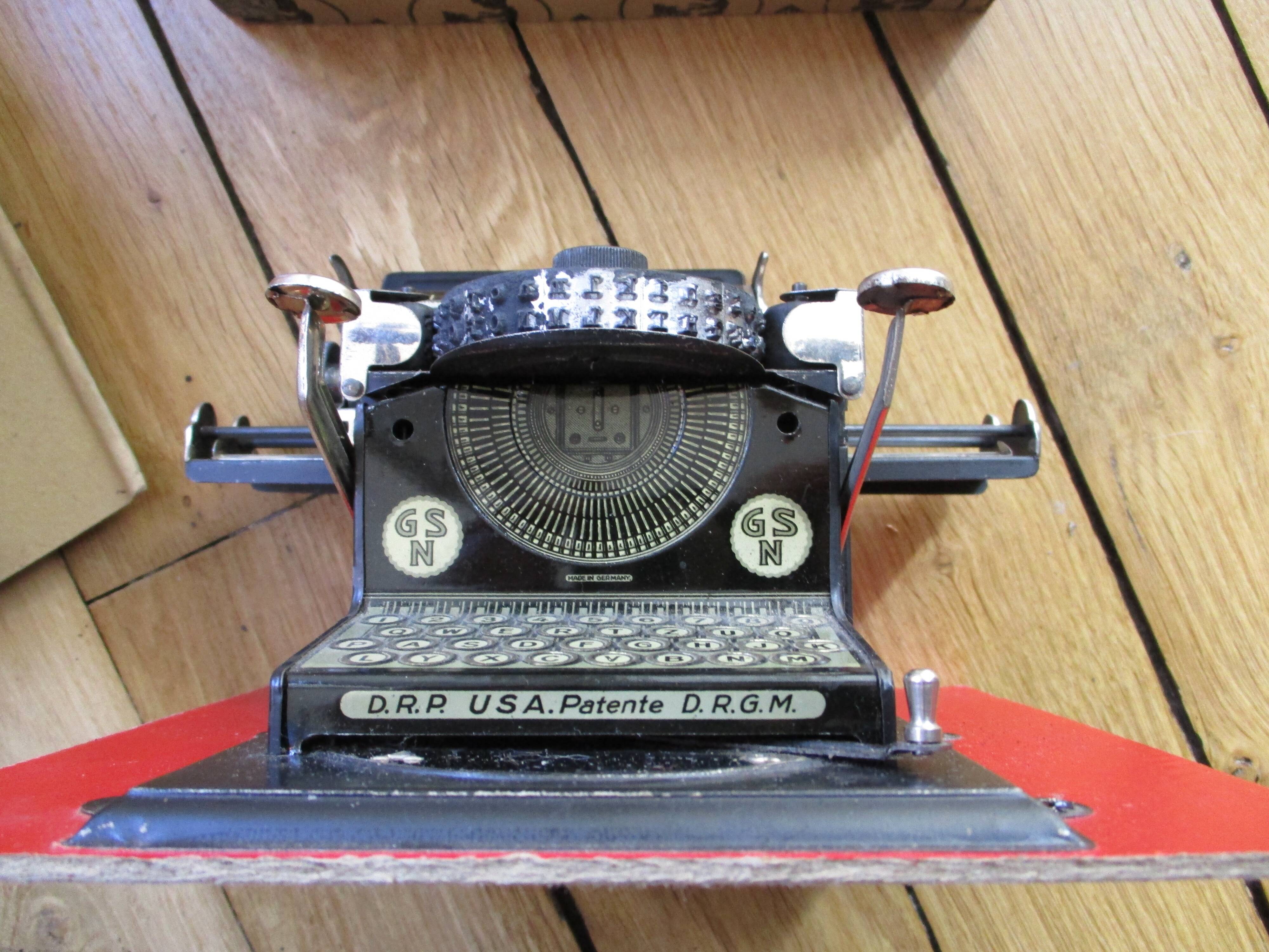 Junior typewriter