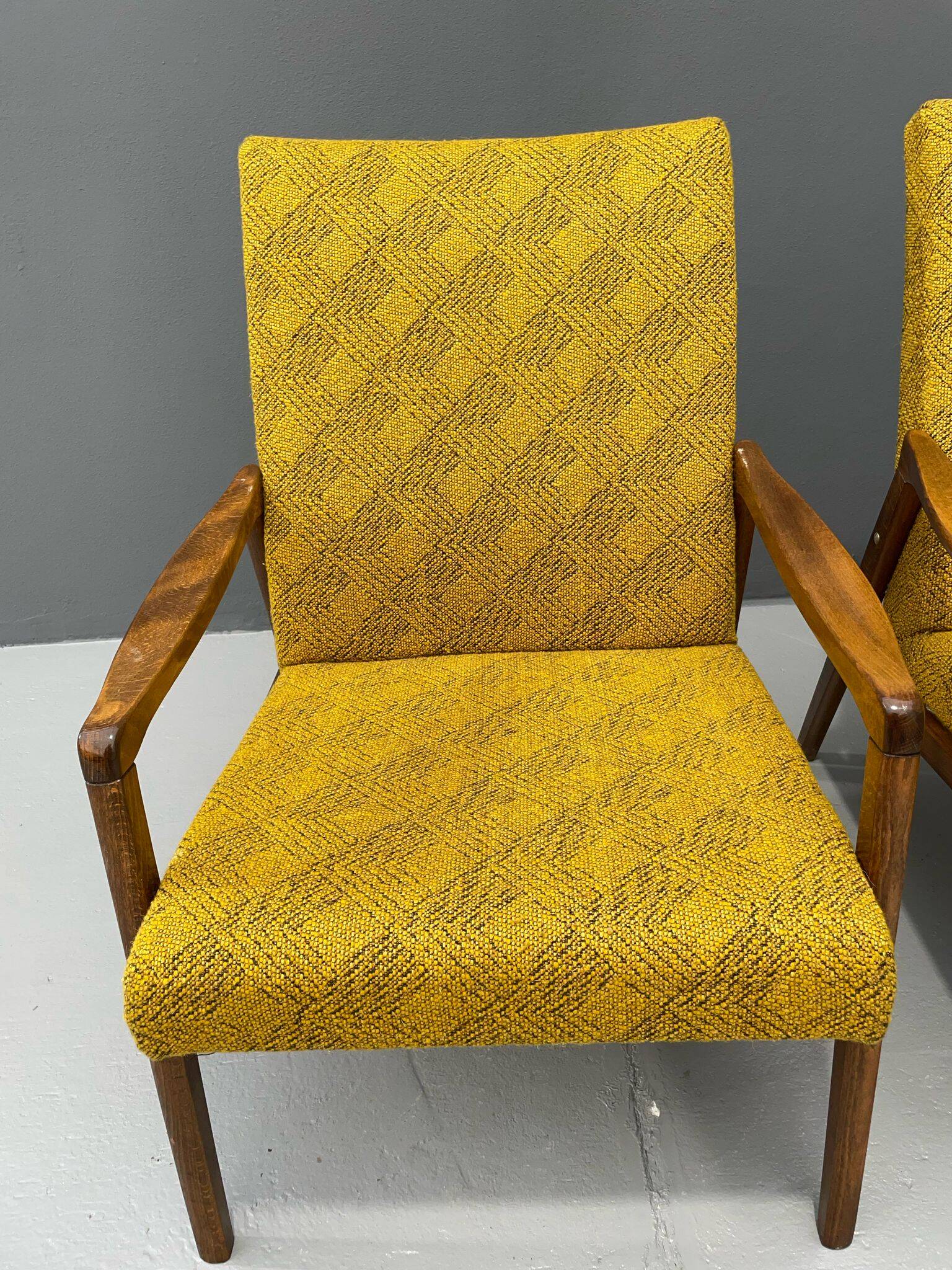 Fauteuils de Jiří Jiroutek – Interiér Praha, années 1960-70
