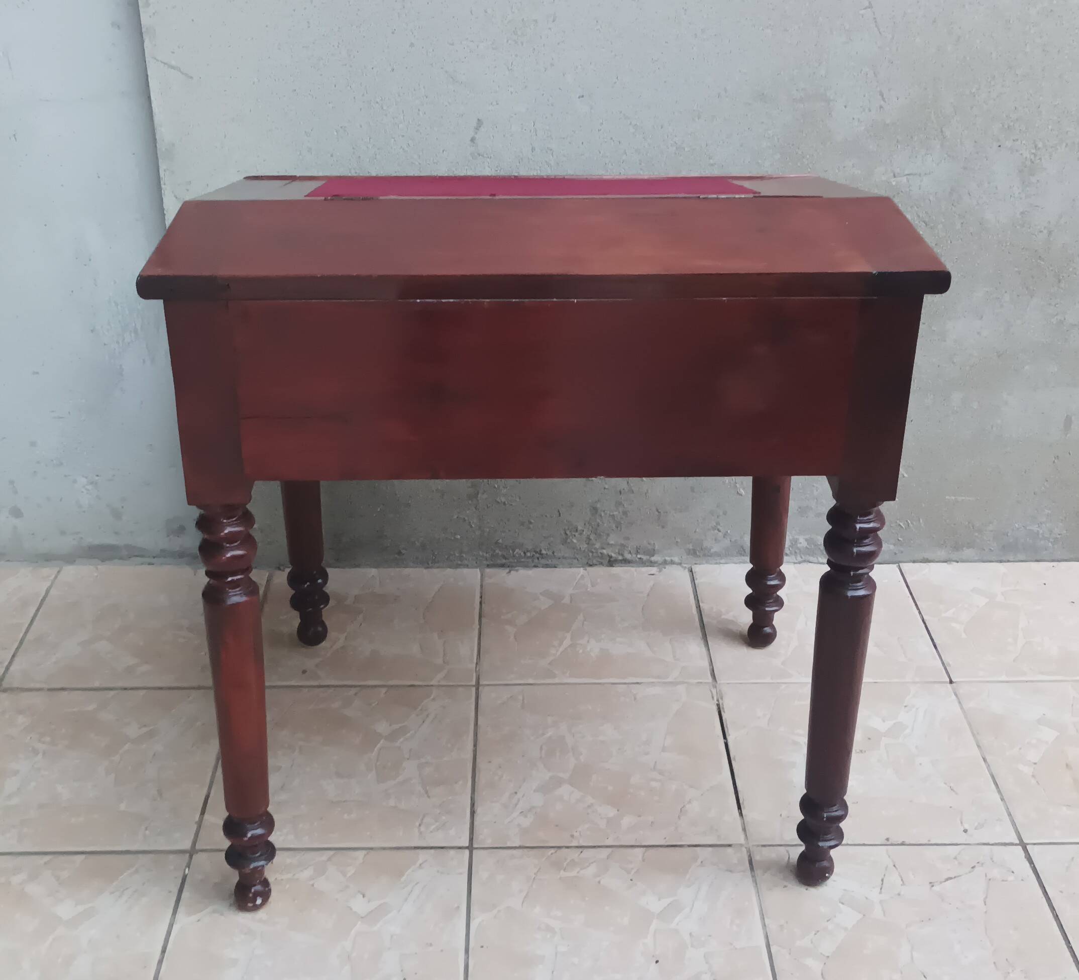 Bureau écritoire en noyer 19ème