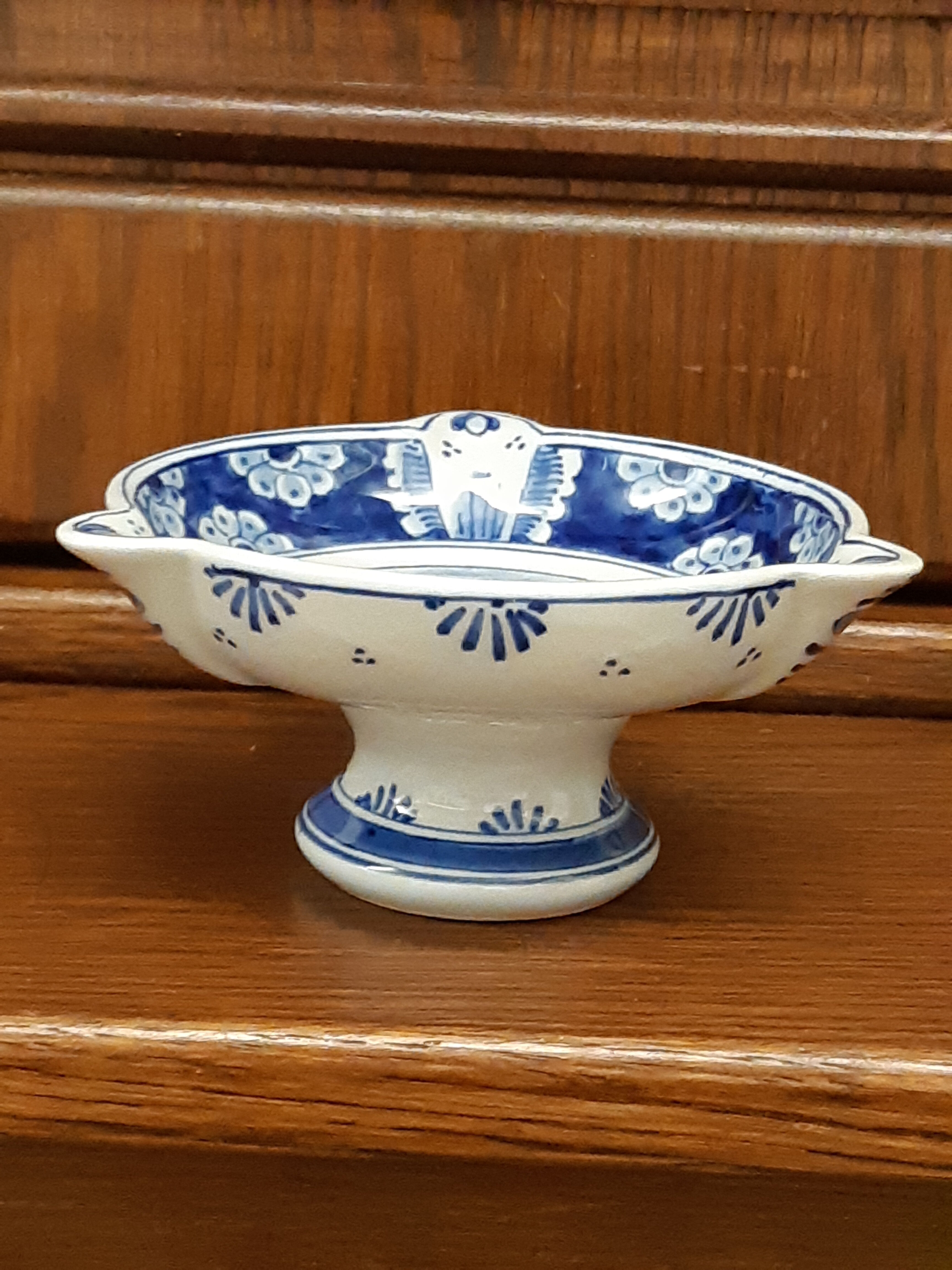 Ceramic standing cup by Delft