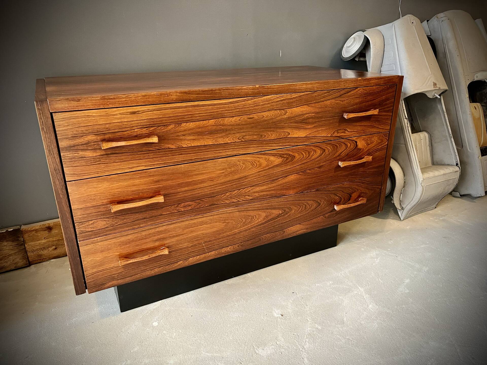 Commode Luigi Bartolini 1960s