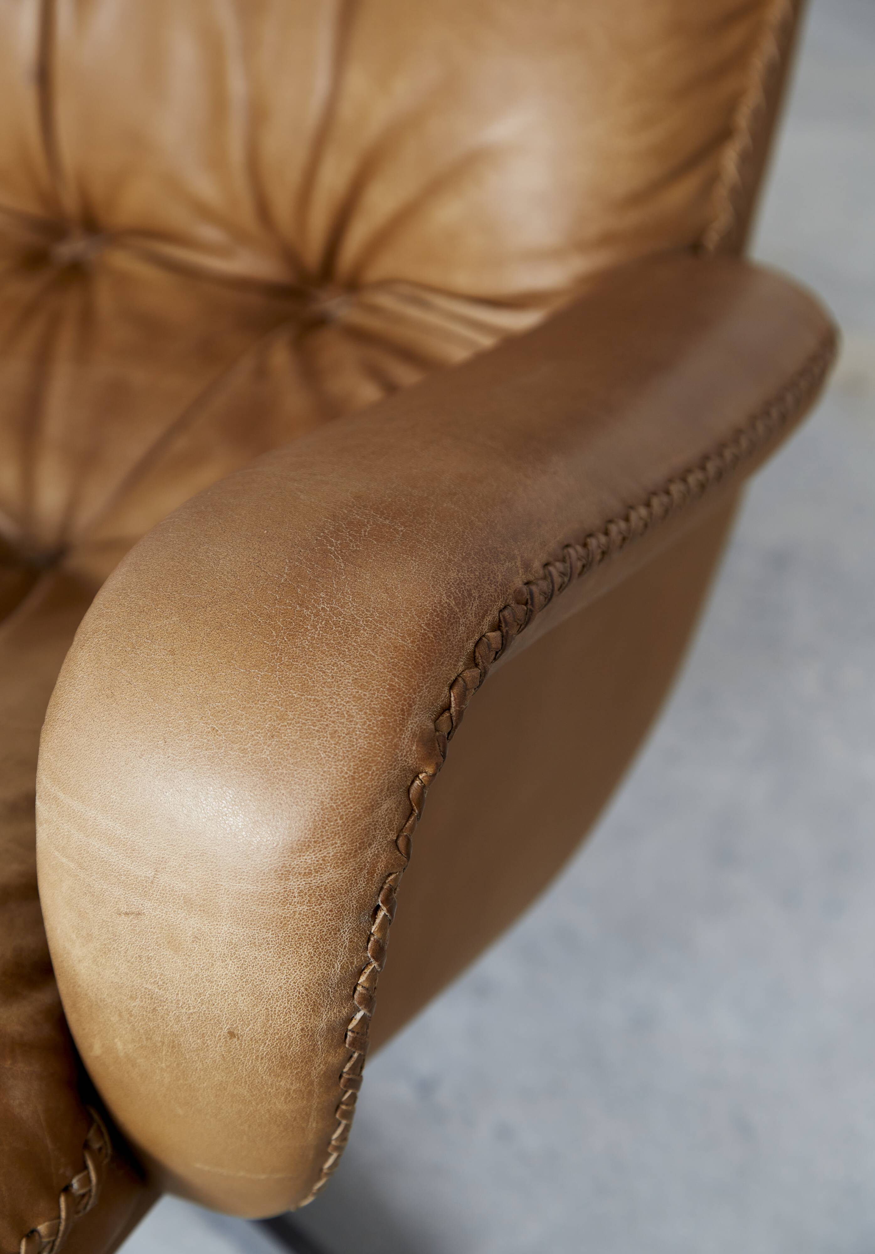 S231 James Bond Swivel Armchair from de Sede, 1960s