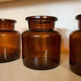 4 amber jars
