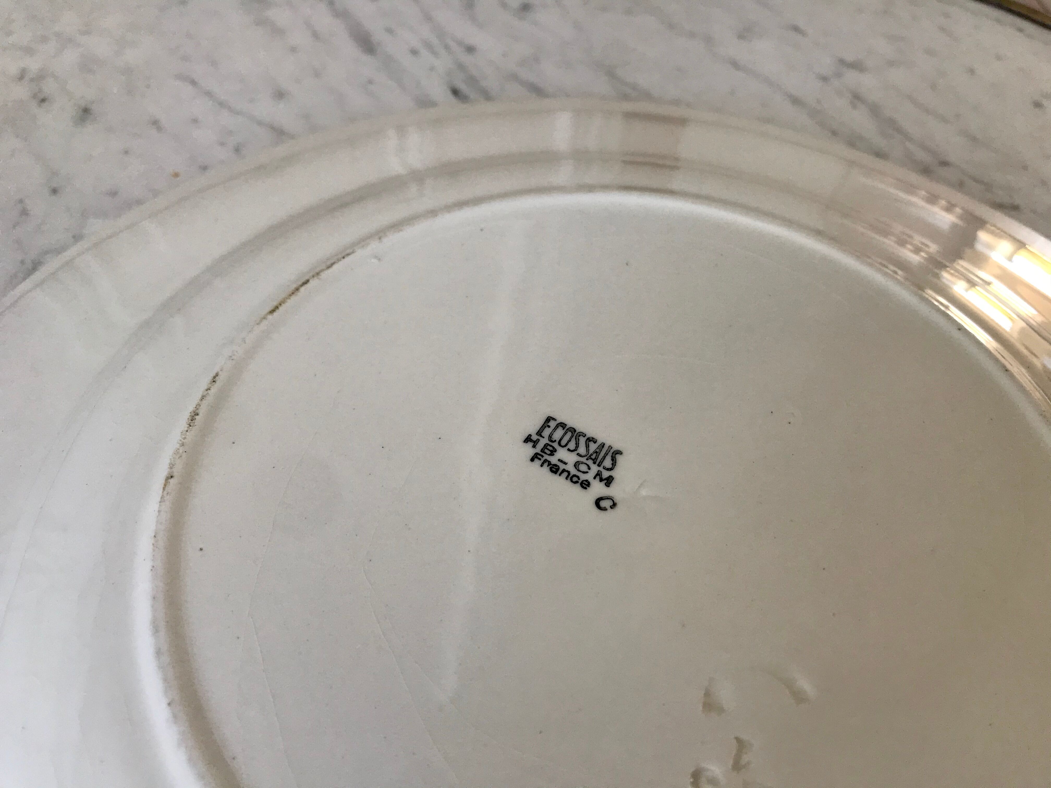 Round dish HBCM Creil & Montereau model Scots blue pink years 40-50