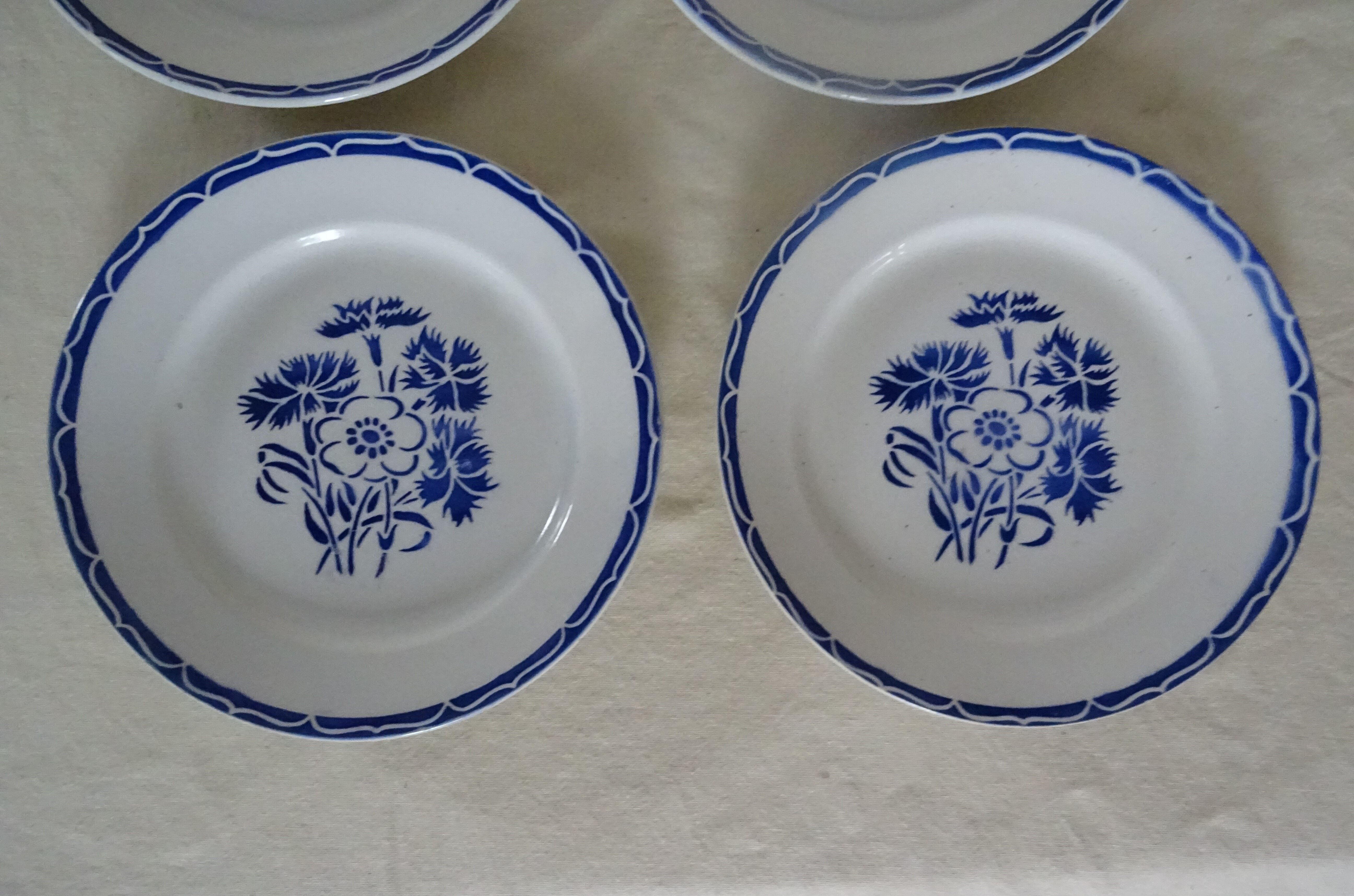6 flat plates Lunéville old faience 388112 blue flowers