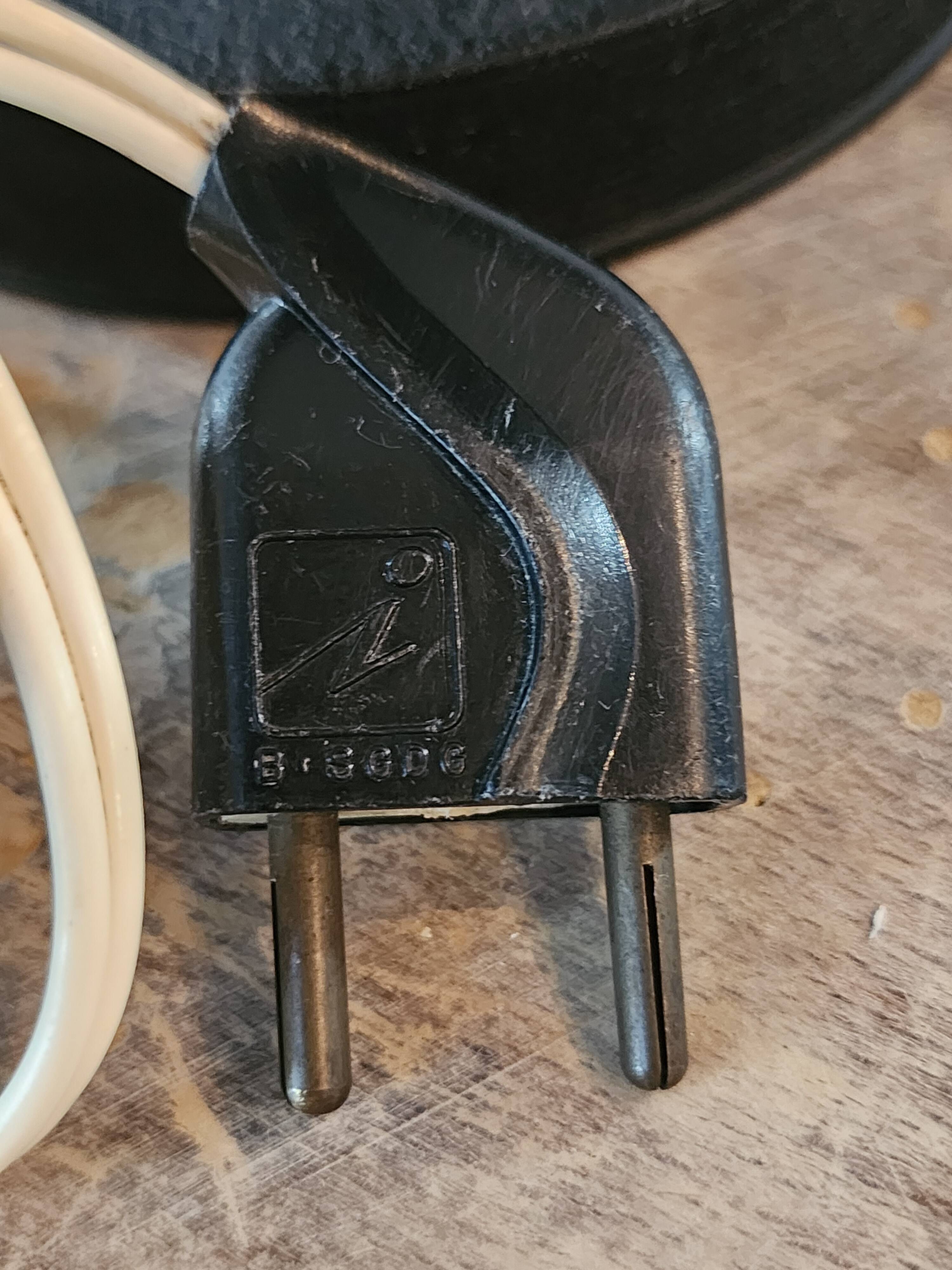 Delmas vintage lamp "Monteuse"