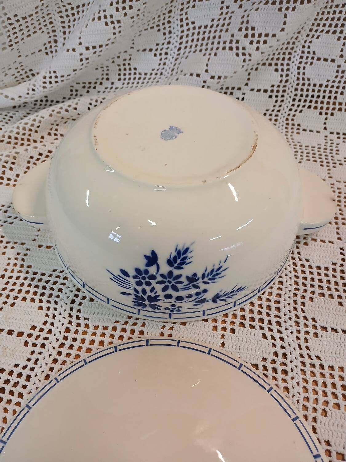 Antique soup tureen Badonviller