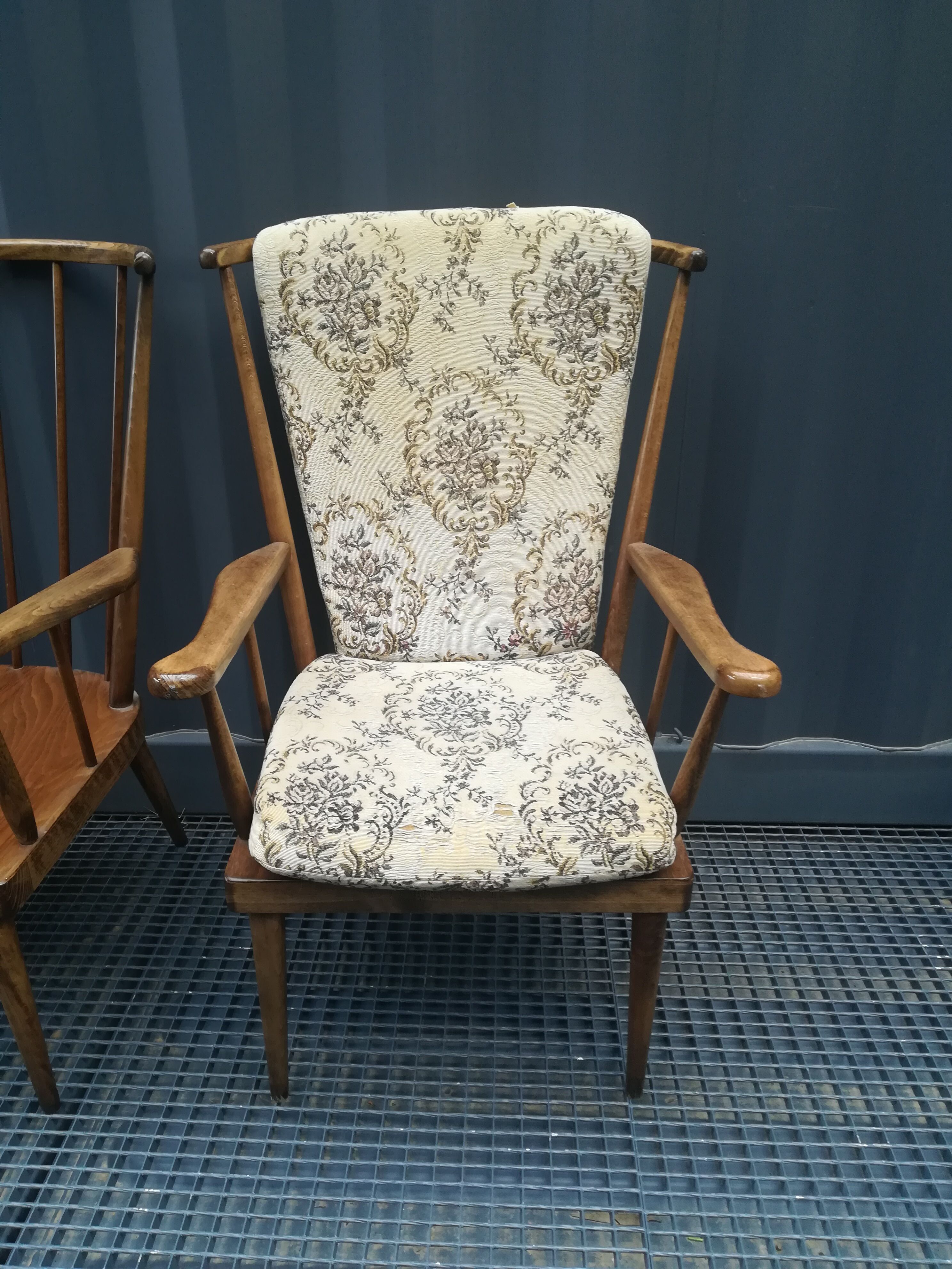 Bauman bar chair duo