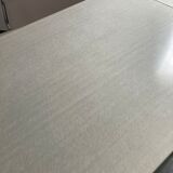 Set table and chairs in formica