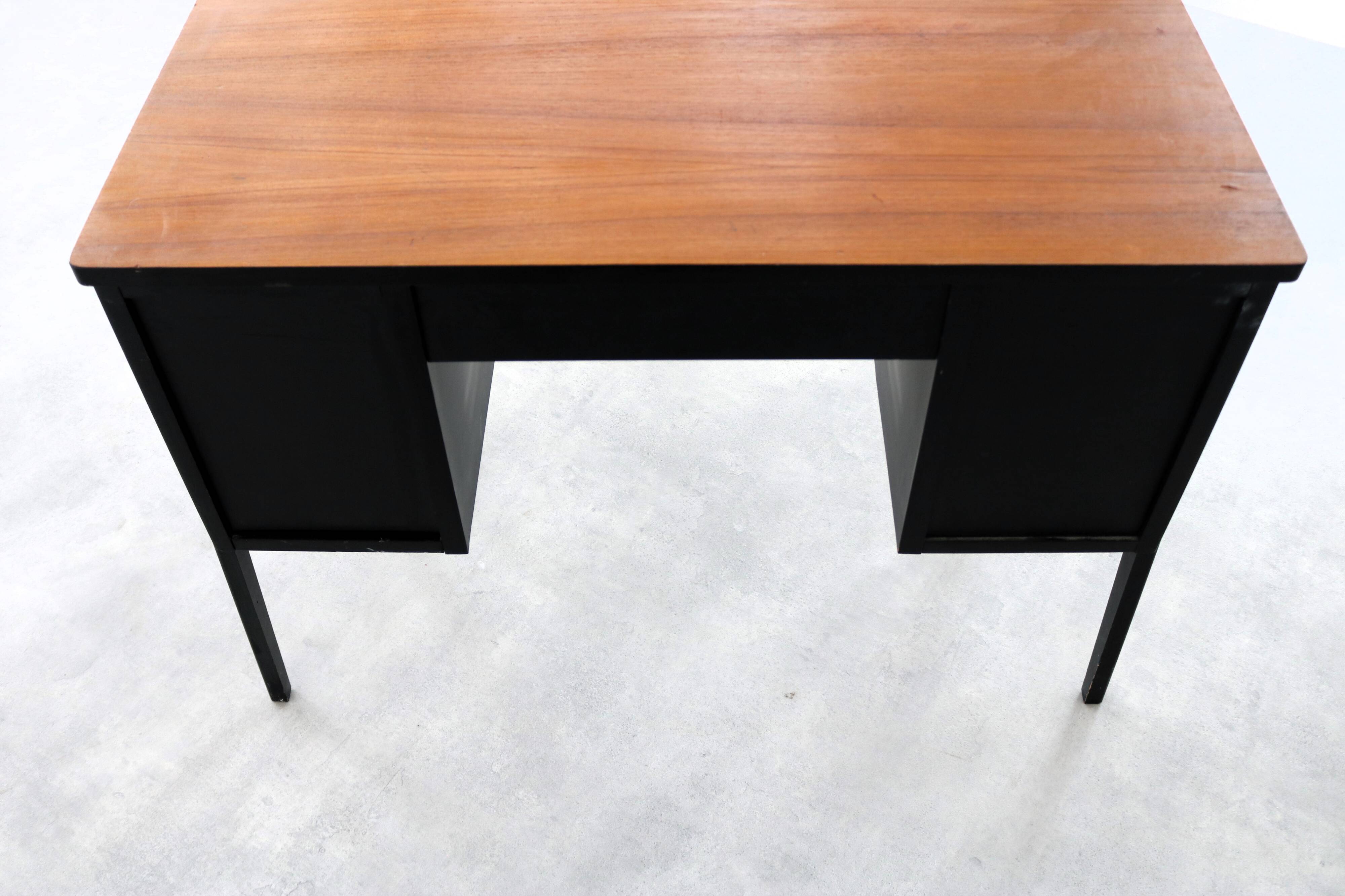 Vintage desk | desk | 60s | sweden
