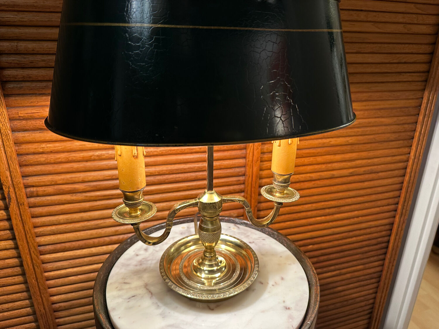 Empire style bouillotte lamp in brass and green sheet metal - Electricity