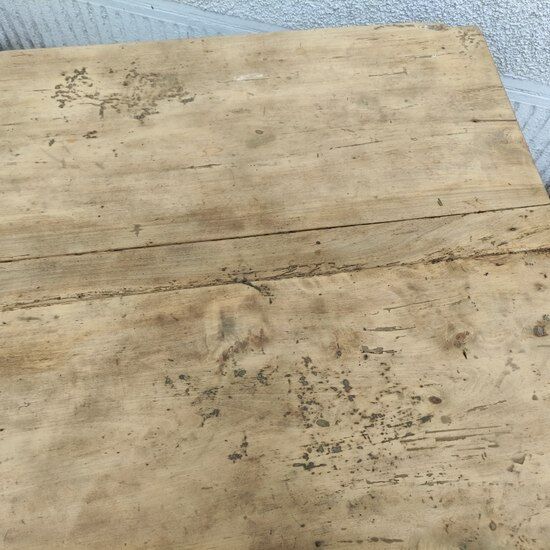 Coffee farmhouse table