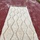 Vintage Beni Ouarain hallway rug in natural cream wool – 300 x 90 cm